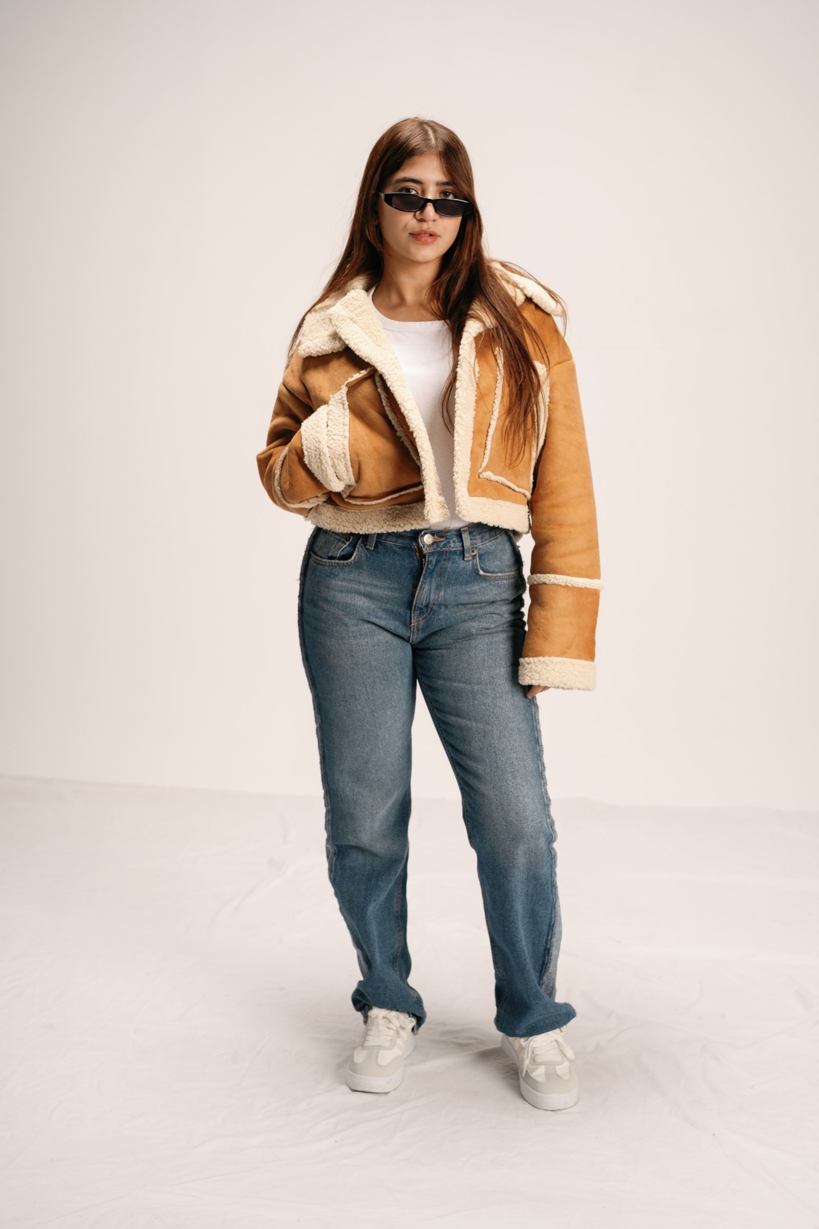 Cropped light brown jacket